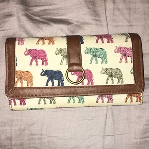 Claire’s elephant wallet